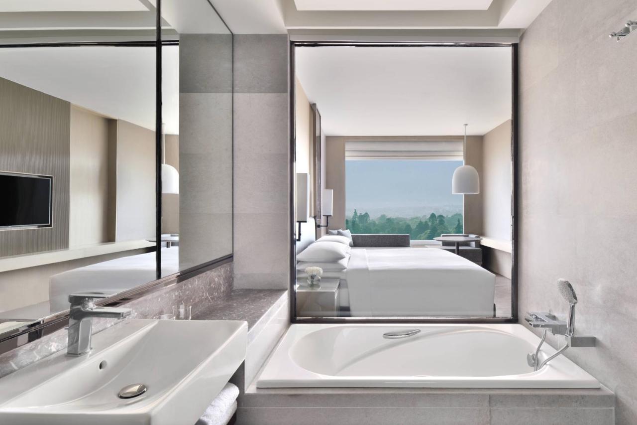Kathmandu Marriott Hotel Bagian luar foto