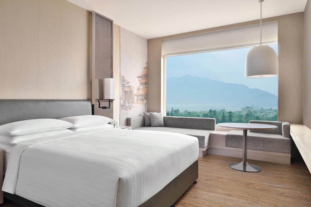 Kathmandu Marriott Hotel Bagian luar foto